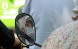 {ẢNH] Nắng nóng kéo dài, lại lo nguy cơ tai nạn giao thông cho những 